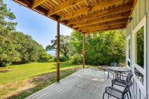 Frankston Vacation Rental Walk to Lake Palestine!